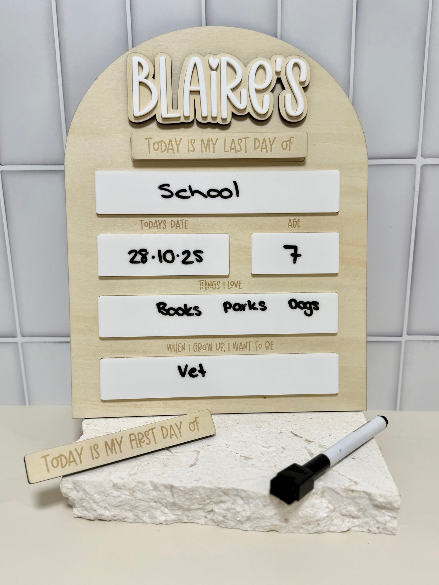 First/last day boards