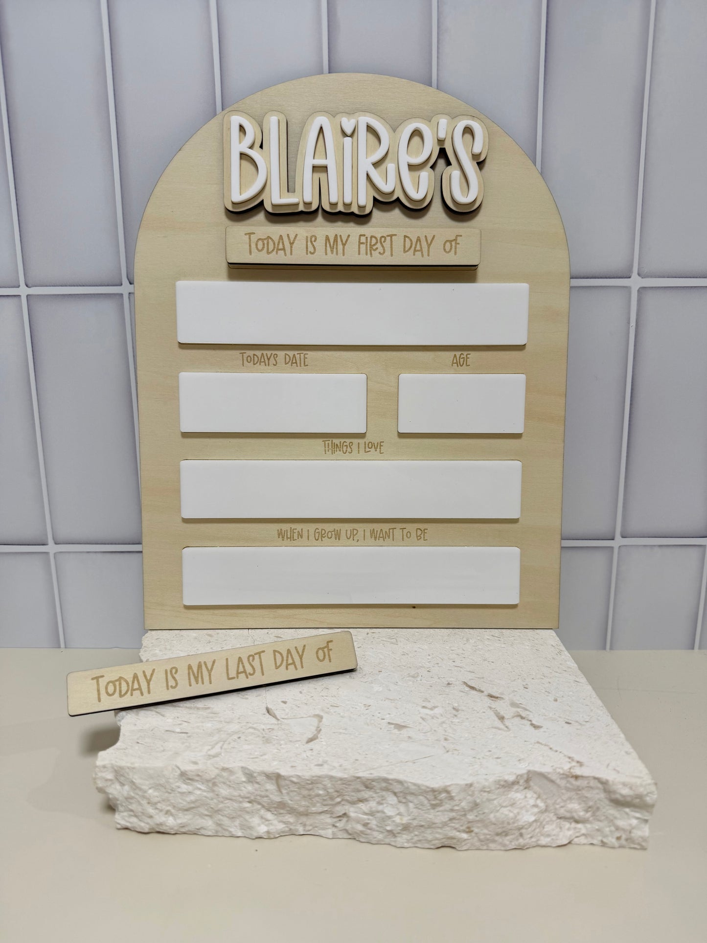 First/last day boards