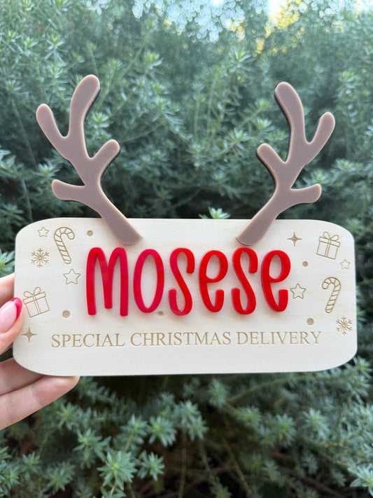 Reindeer Crate Plaque